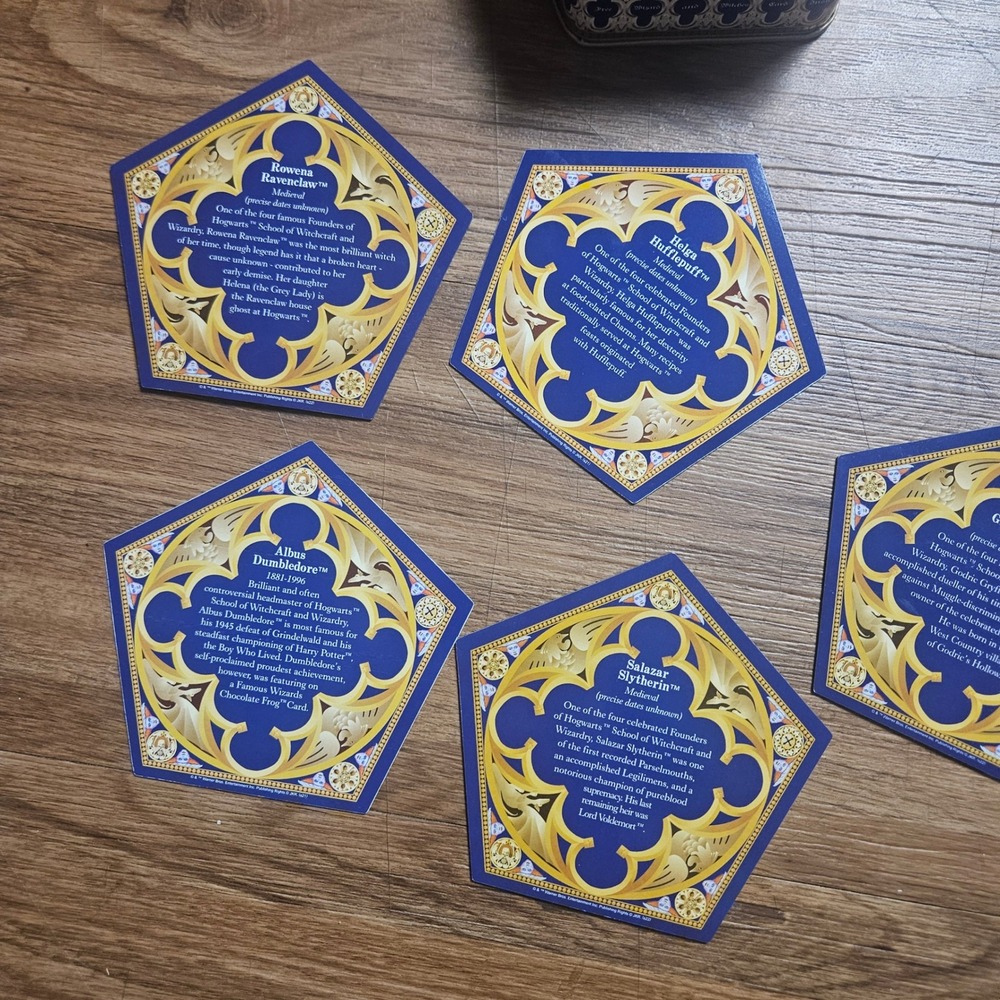 Harry Potter Chocolate Frog Tin w/ 5 Lenticular Wizard Cards Universal Studios - Picture 7 of 8